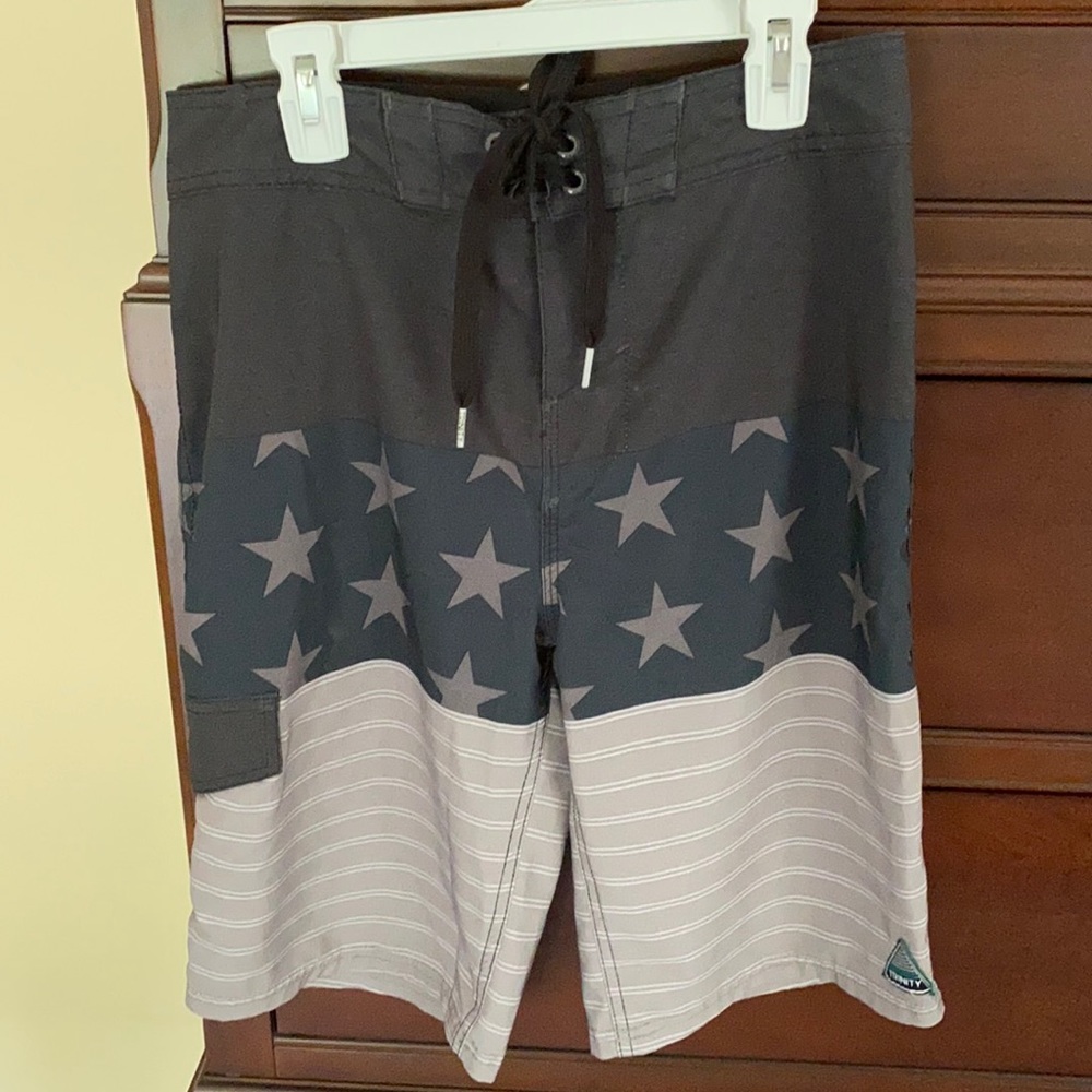 Trinity Boardshorts no liner size 28